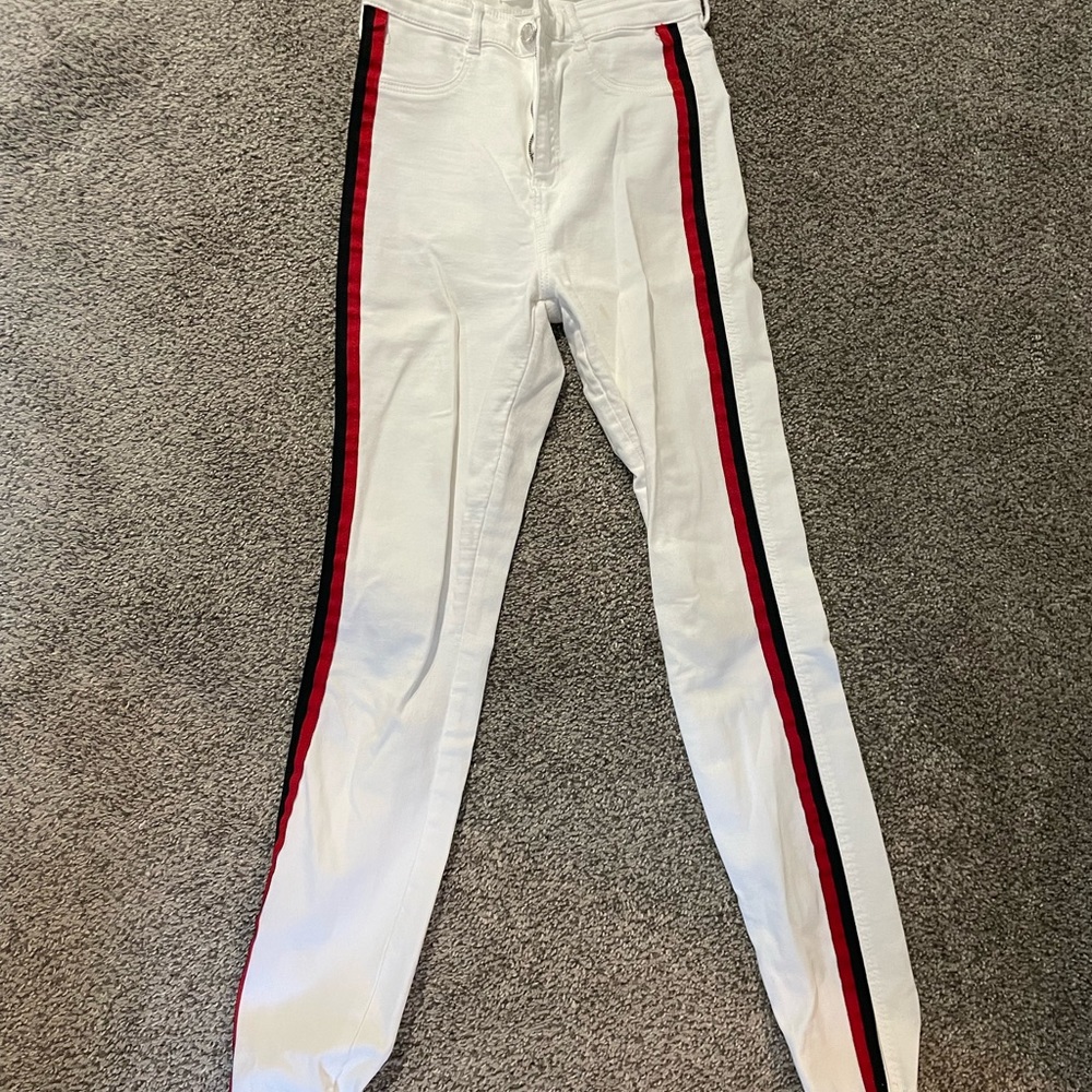 Unfinished end white skinny jeans size 26